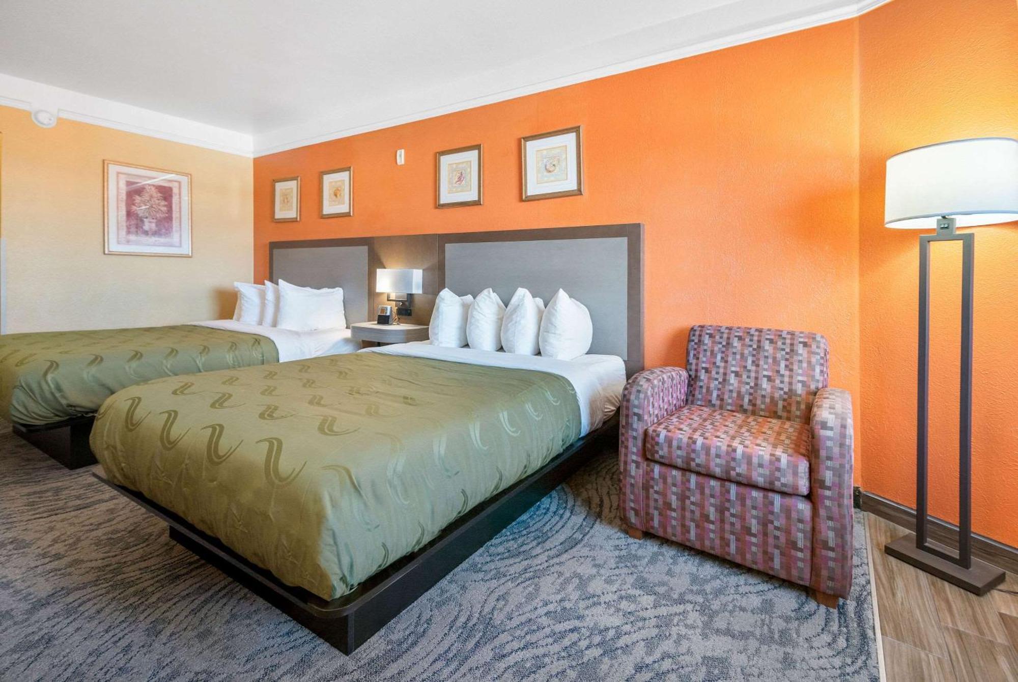 Quality Inn & Suites Galveston - Beachfront Bagian luar foto