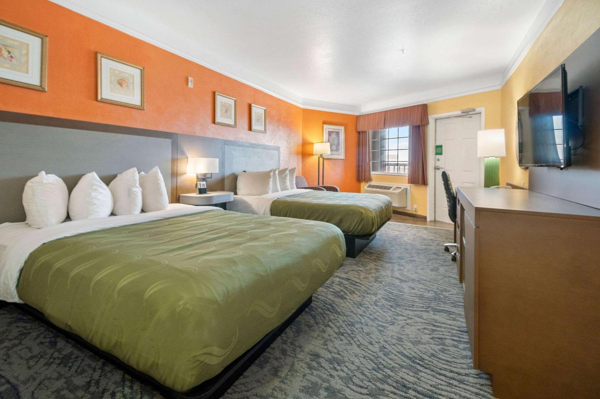 Quality Inn & Suites Galveston - Beachfront Bagian luar foto